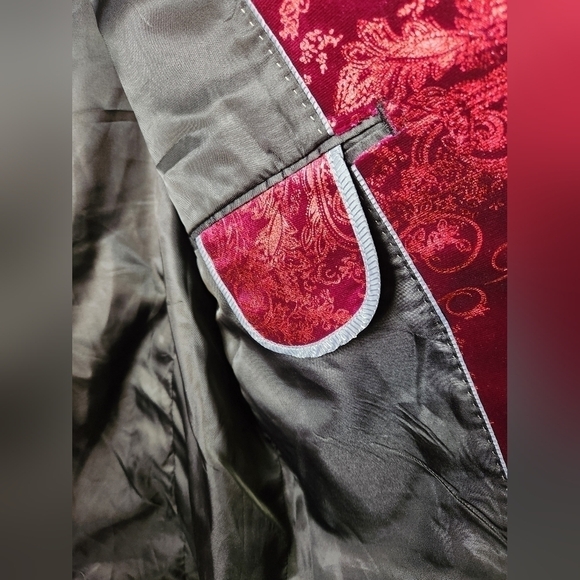 NWT Burgundy and Metallic Paisley Swirl Cloudstyle Jacket XL - Picture 3 of 9